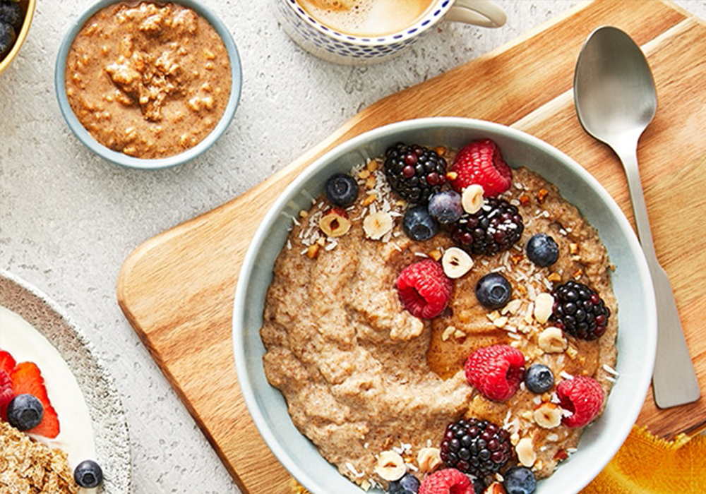 Warming berry & nut bowl